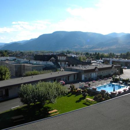 Apple Tree Inn Пентиктон Экстерьер фото