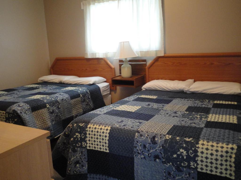 Apple Tree Inn Пентиктон Номер фото